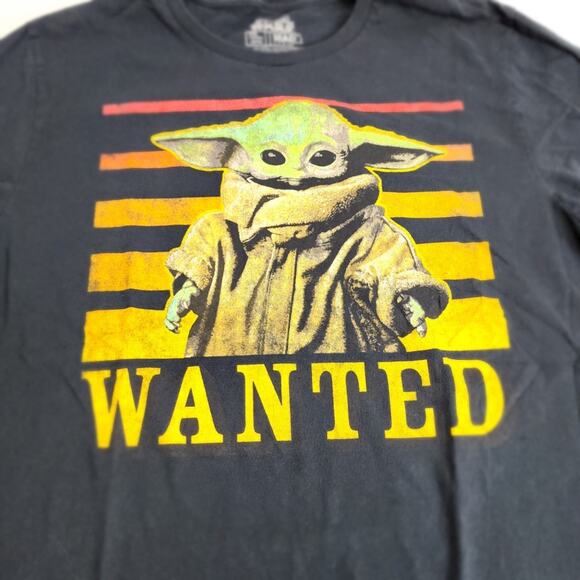 Star Wars Baby Yoda "WANTED" Black Short Sleeve Tee Shirt Men's Size L - Picture 2 of 4